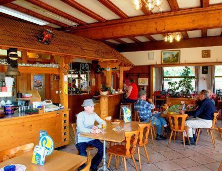 Hotel-Buffet De La Gare Chateau-d'Oex Exteriör bild